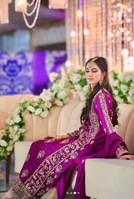 Waqarhaider - 01 - pakistani fashion outfit with coordinated formal…
